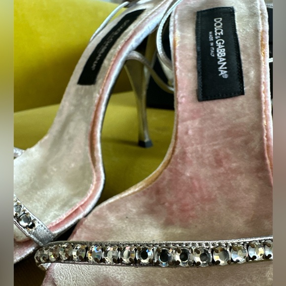 Dolce & Gabbana One of a kind Vintage Pumps custom made for ……..37 - Picture 13 of 15